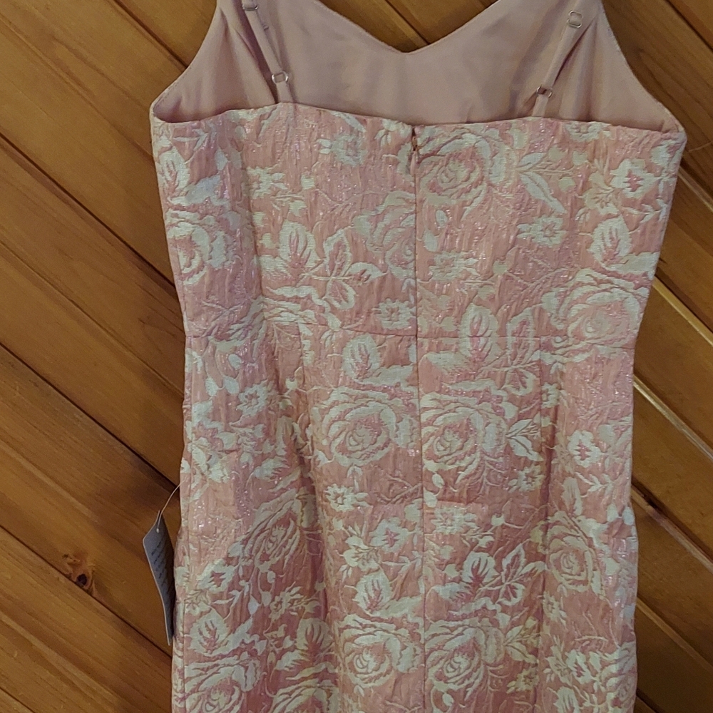 Start This Party Rose Pink Floral Jacquard Tulip Mini Dress - Picture 5 of 7
